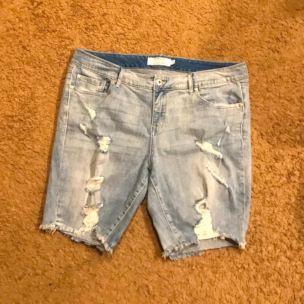 Torrid distressed jean shorts size 18 worn once